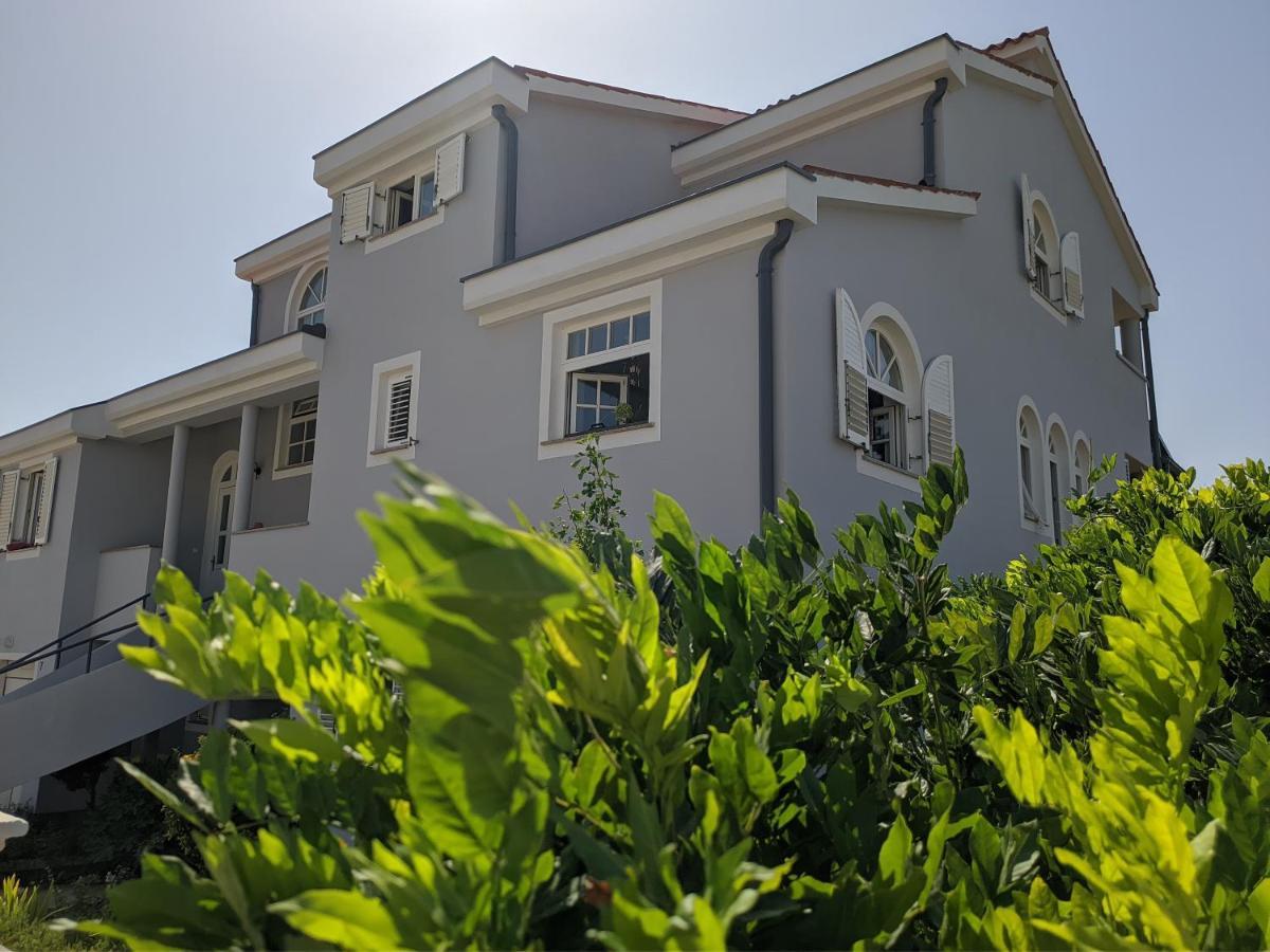 Villa Triton 빈쿠란 외부 사진